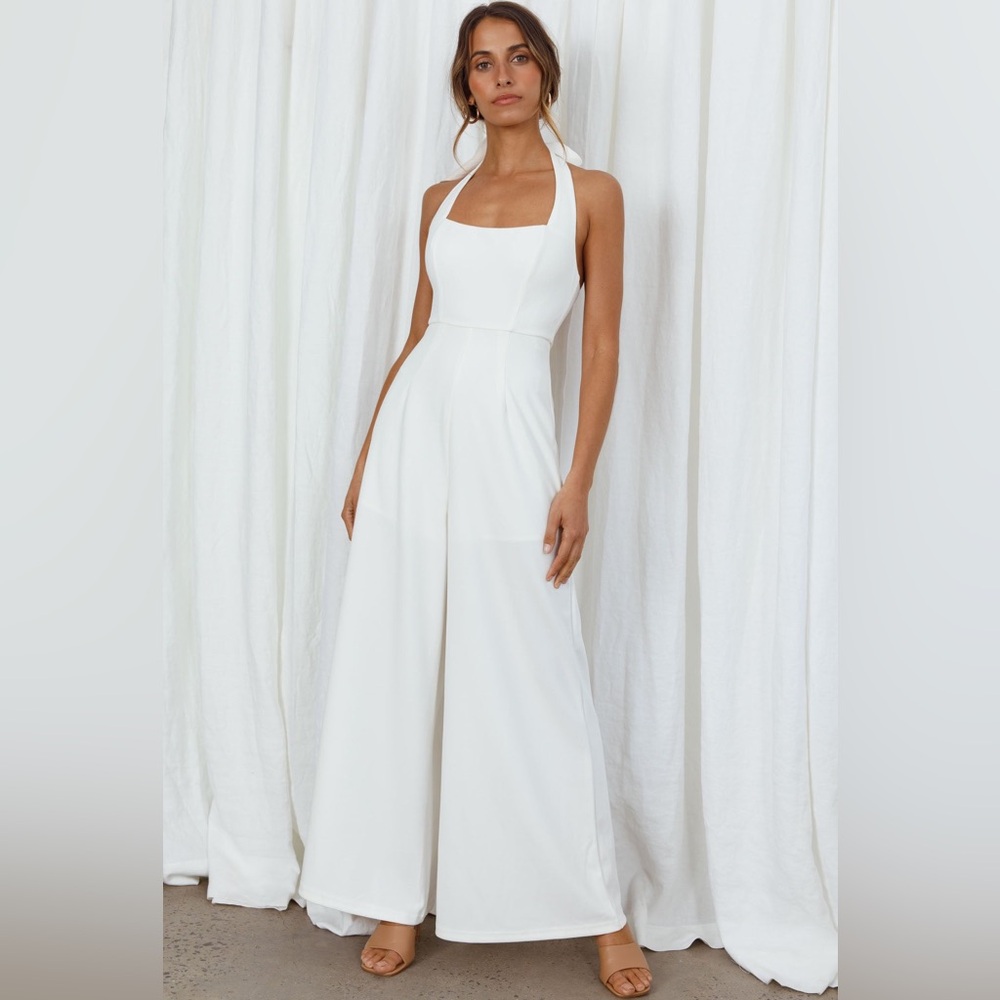 HALTERNECK WIDE LEG JUMPSUIT